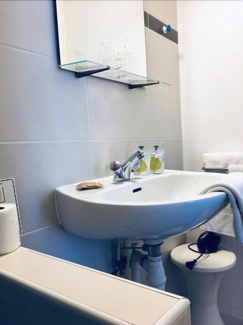 Hotel Moderne Tours Ngoại thất bức ảnh